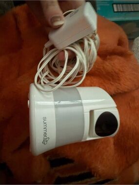 Summer Infant White baby monitor/camera